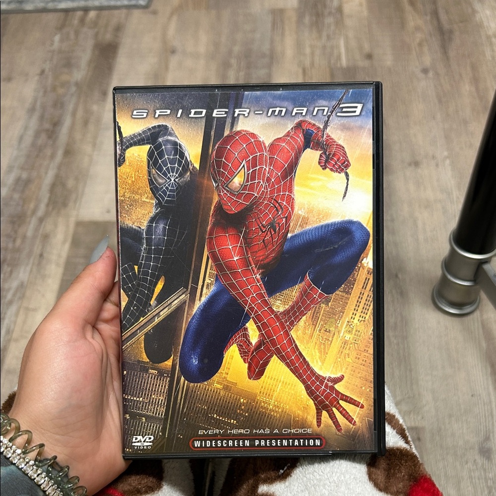 Spiderman 3 DVD - Red and Blue Cover